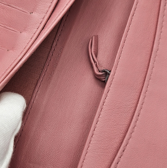 🩷CHANEL Pink Quilted Leather Wallet🩷 - Picture 10 of 16